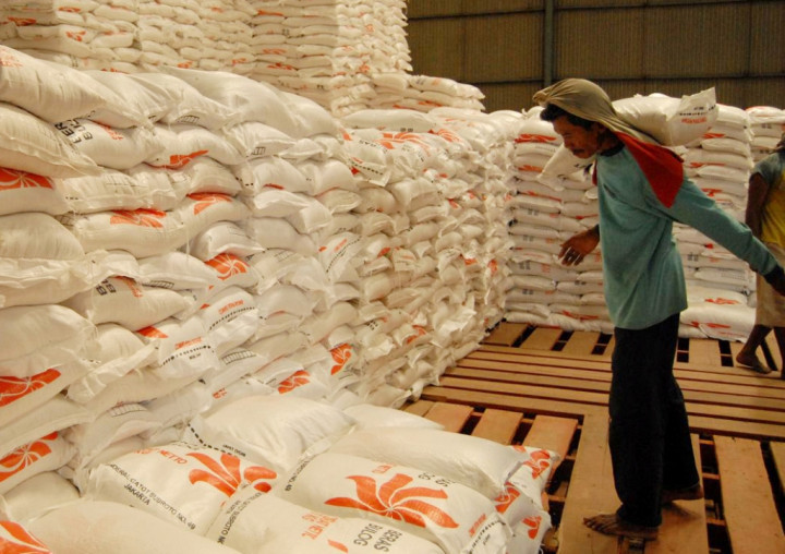 Berbondong-bondong Dukung Program Raskin