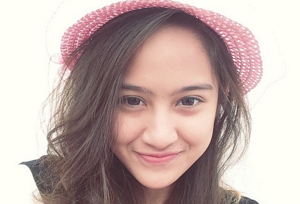 Salshabilla Adriani <i>Nge-hits Bingit</i> di Twitter 