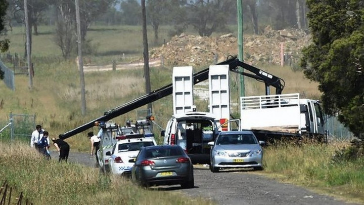 Larikan Truk, Pencuri Ini Tewas Kena Setrum