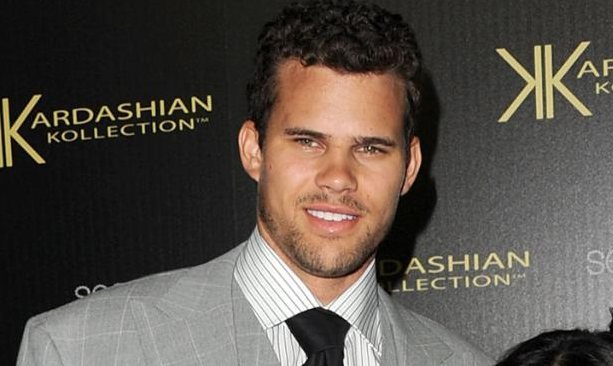 Pose Bugil Kim Kardashian Dicibir Mantan Suami