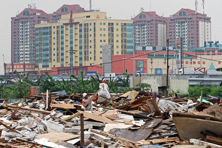200 Bangunan di Waduk Ria Rio Ditertibkan