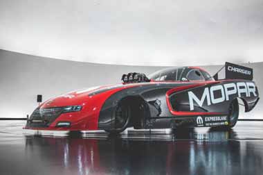 Dodge Charger R/T <i>Funny Car</i>, Tenaga Capai 10.000 DK 