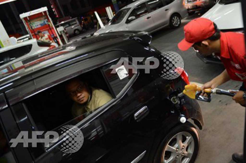 Antre Jelang Kenaikan Harga BBM
