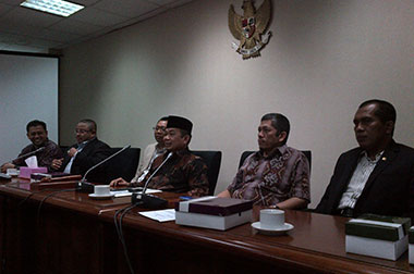 Ini Usulan F-PKS ke Pemerintah Soal BBM