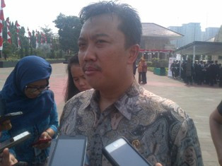 Kemenpora Kaji Ulang Proyek Hambalang