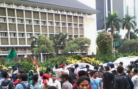 ​Awas Macet, Jalan Thamrin Diblokir Massa HMI