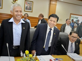 Bentrok Batam, Ketua DPR Perintahkan Komisi III ke Lokasi