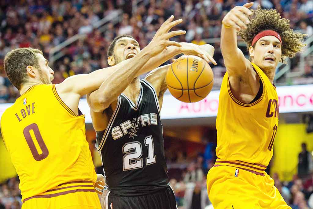 Spurs Kalahkan Cavs 92-90