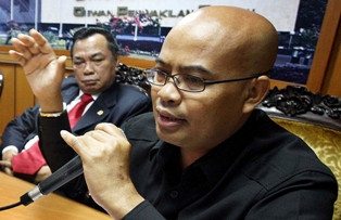 Gerindra tak Mau Buru-Buru Gunakan Hak Interpelasi