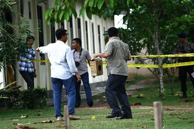 Peluru belum Bisa Diangkat dari Warga Korban Bentrokan Batam