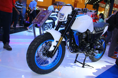 Yamaha Byson Mainkan Model <i>Scrambler Semi Adventure</i> 