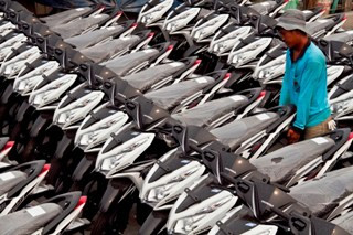 Harga BBM Mahal, Kredit Kendaraan Tetap Tinggi di Jateng dan DIY