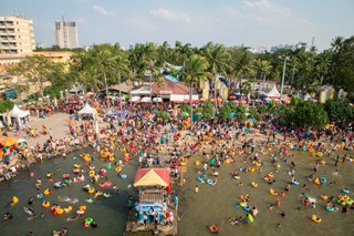 Pedagang Keluhkan Tiket Mahal Masuk Ancol