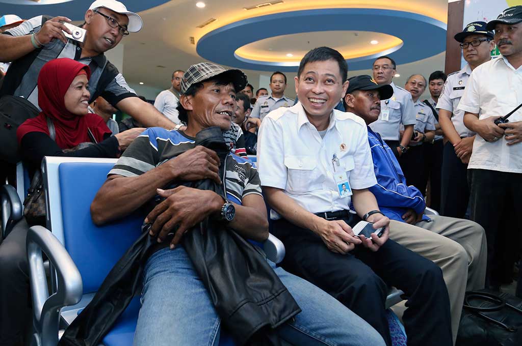 Menhub Kunjungi Terminal Penumpang Gapura Surya Nusantara