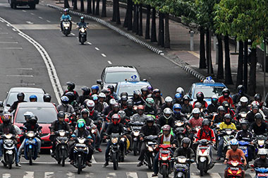 Tukang Ojek: Kemacetan Jalan Itu karena Mobil