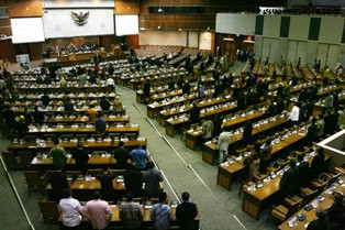 Paripurna Gagal Putuskan Revisi UU MD3, KMP-KIH Kisruh Lagi?