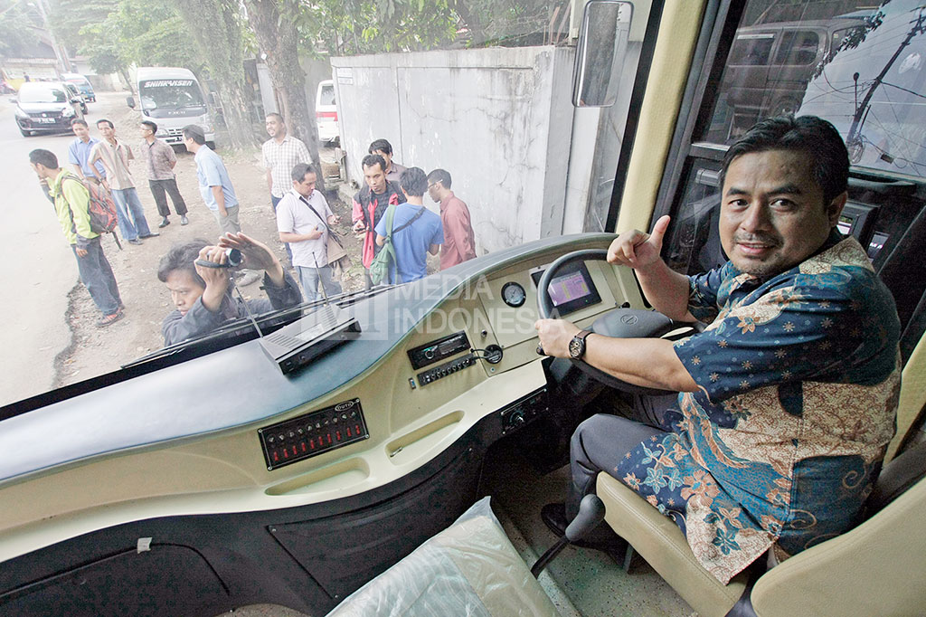Uji Coba Bus Listrik Indonesia di Depok