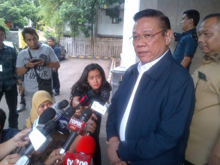 Agung Laksono Tantang Ical <i>Head to Head</i>