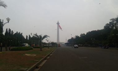 Wah, Monas Jadi Tiang Bendera Hari Ini