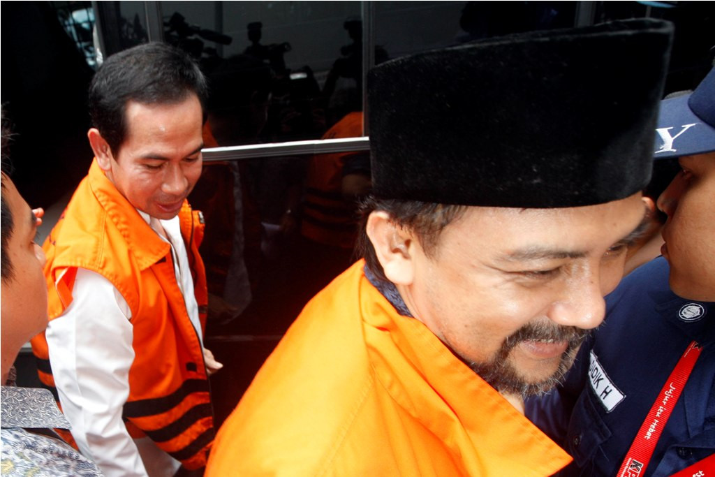 Andi Mallarangeng (depan)--MI/Rommy Pujianto