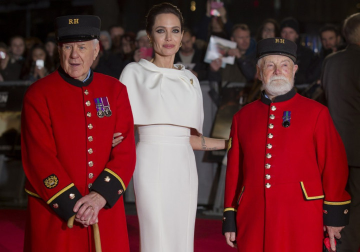 Angelina Jolie Siap Terjun ke Politik