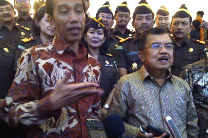 Saat JK 'Mewawancarai' Jokowi 