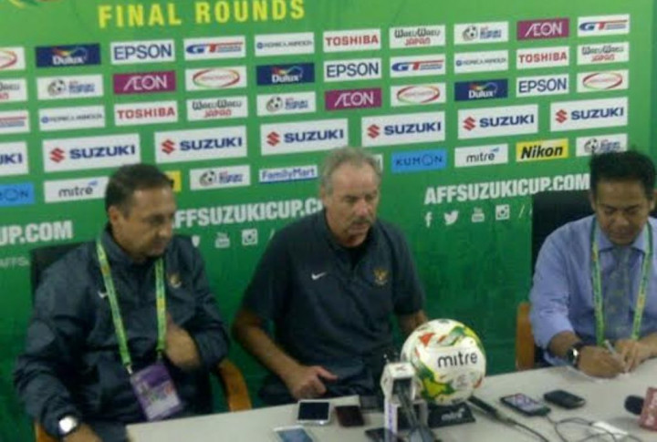 Bakal Dipecat PSSI, Riedl Minta Maaf pada Masyarakat Indonesia