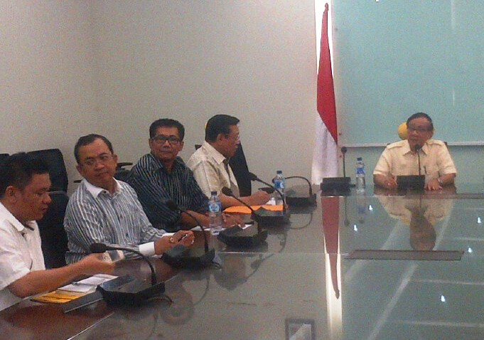 Dukung Akbar, Habibie Ingin Munas Golkar Jadi Ajang Islah 