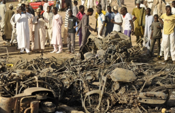 Ledakan Bom di Masjid Nigeria Tewaskan 120 Orang