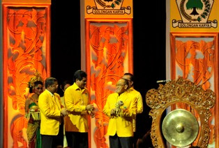 Penyampaian LPJ Ical Berlangsung Tertutup 