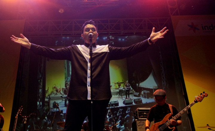 Mengintip Jejak Magis antara Chrisye dan Tulus