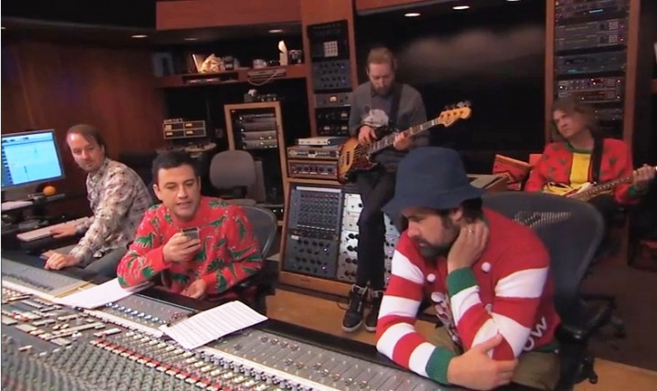 'Joel The Lump of Coal,' Single The Killers Sambut Natal