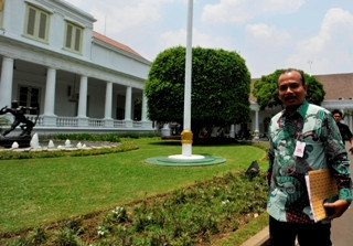 Menteri Andrinof Laporkan Kekayaan ke KPK