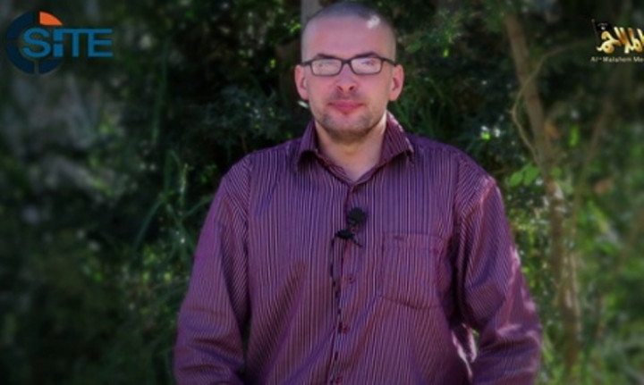 Al Qaeda Pamer Warga AS yang Disandera