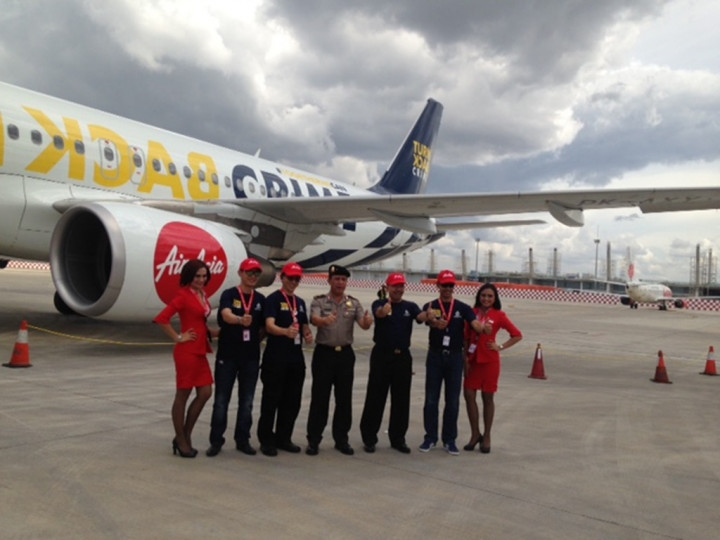 AirAsia Cat Ulang Pesawat USD400 Ribu Demi Keamanan 