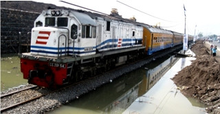 Lumpur Lapindo Belum Ganggu Kereta Api
