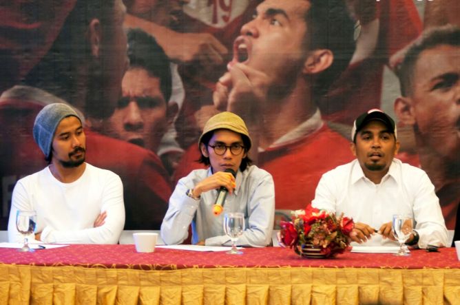 Di Panggung FFI 2014, Dewi Irawan Menangis Ingat Ria  