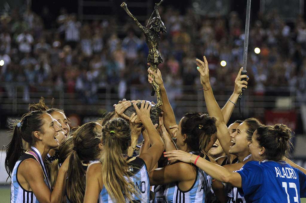 Tim Hoki Perempuan Argentina Juara Piala Champions