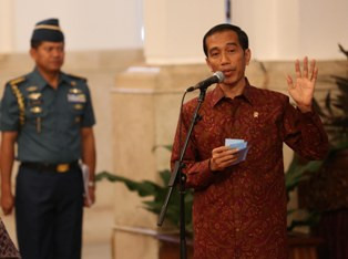 Jokowi Bakal Aktifkan kembali Bandara Biak