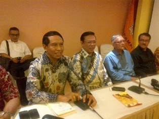 Rapat Darurat, Agung Laksono Buat Sejumlah Keputusan Penting