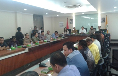 Rapat Pleno Perdana Golkar Kubu Agung Laksono Berlangsung Tertutup