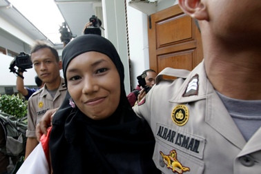 Afriska, Terdakwa Kasus JIS Dituntut 10 Tahun Penjara