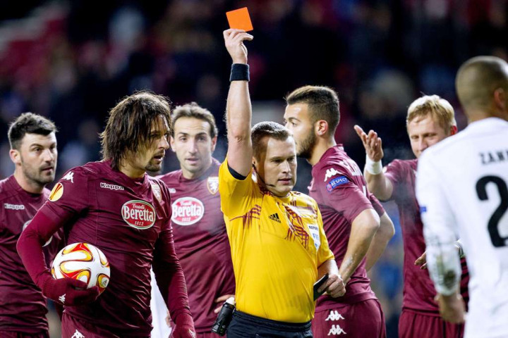 Torino Beruntung, Dua Pemain Copenhague Diganjar Kartu Merah
