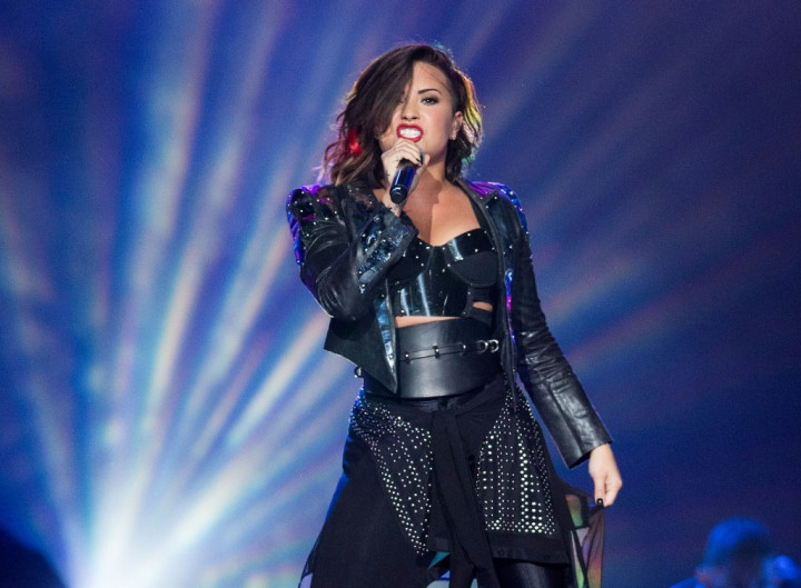 Demi Lovato Kenakan Penggemarnya AUSD6.000 Untuk VIP Access