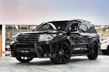 Toyota Land Cruiser Berbaju Gombrang Merek GMG88
