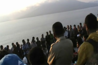 Dilarang di Hotel, Bupati Lembata Gelar Rapat di Alam Terbuka 