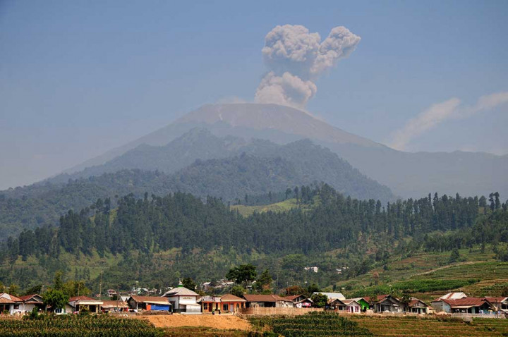 Gunung Slamet Ditutup untuk Pendakian Malam Tahun Baru