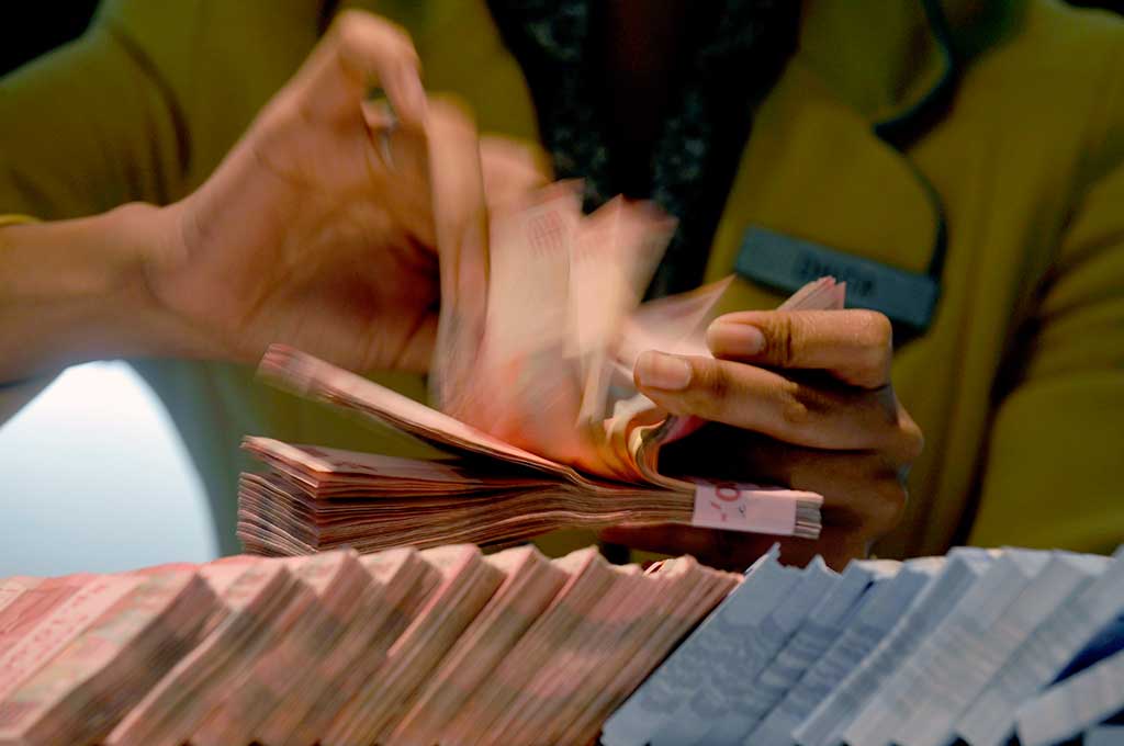 Rupiah Menguat Tujuh Poin