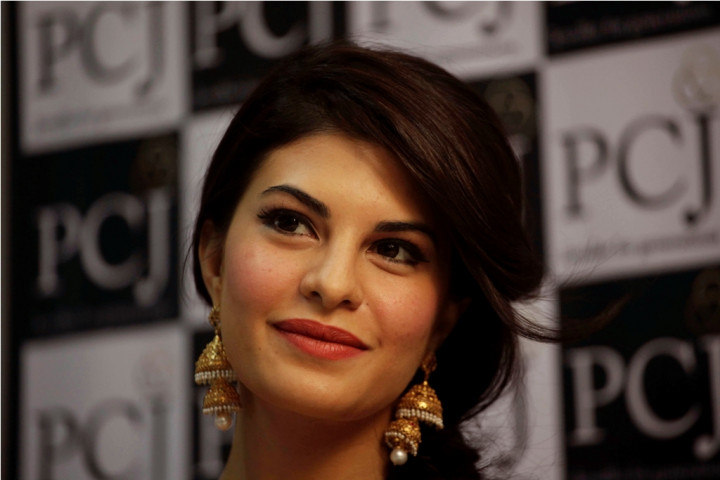 Jacqueline Fernandez Raih Gelar Woman of the Year dari PETA India 