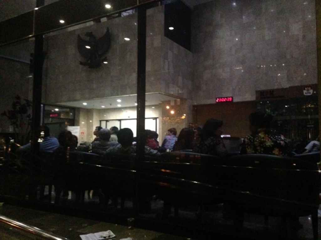 Para saksi di Lobi KPK -- MTVN/Mufti Sholih